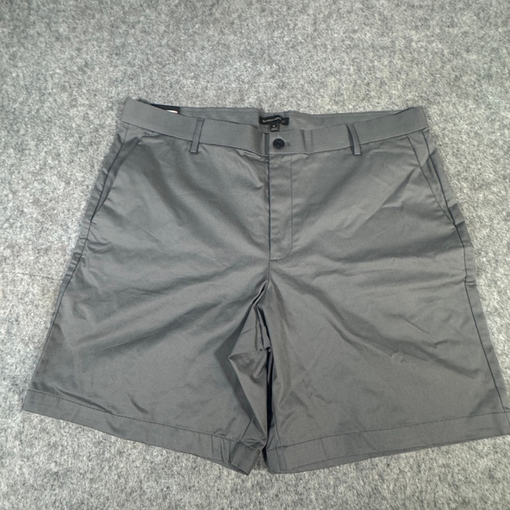 Banana Republic Mens Stretch Chino Shorts Gray 9 Inseam Quick Dry Size 40